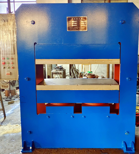 200噸框式雙缸平板硫化機-PLC自動硫化機