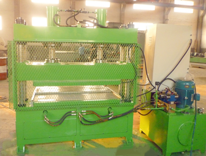 50噸自動推拉款四柱液壓機