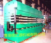 Tread vulcanizing machine